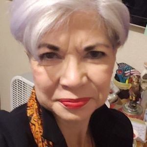 Meet your Posher, Milagros